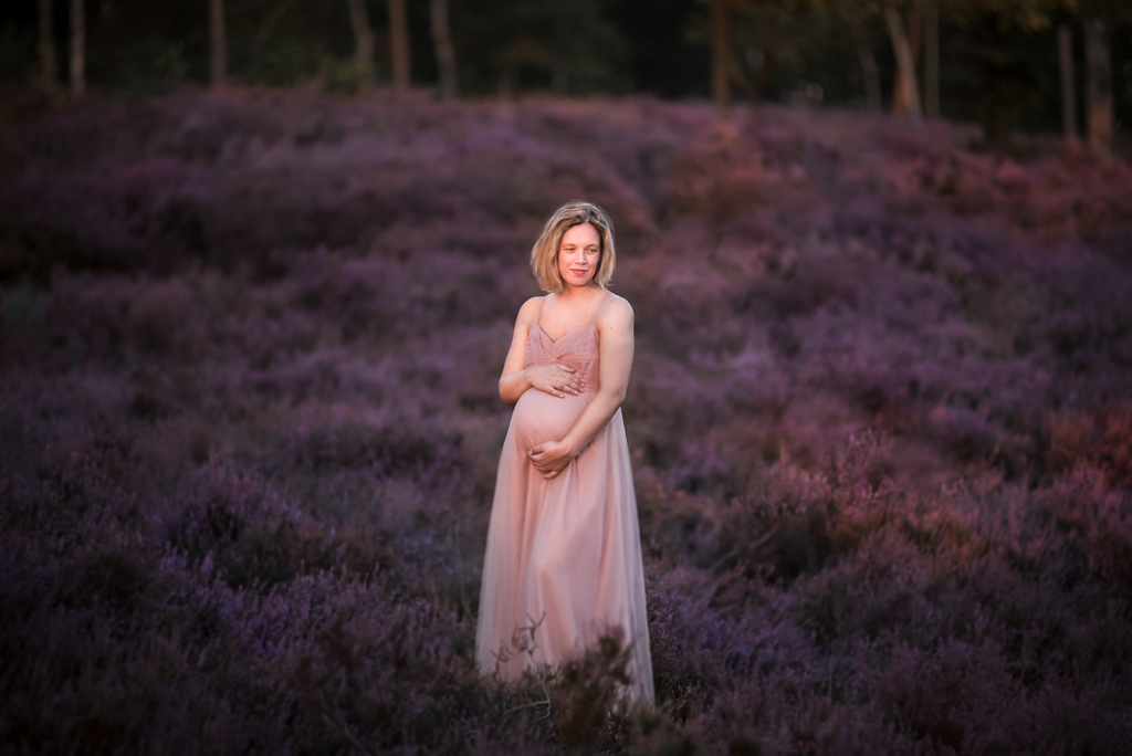 fotoshoot zwangerschap in de natuur